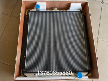 EX120-5挖掘机水箱